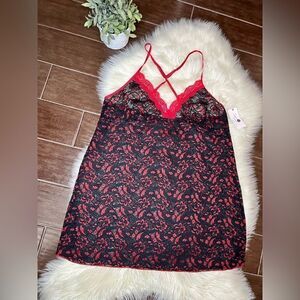 Secret Treasures black/red lace baby doll sz 3X